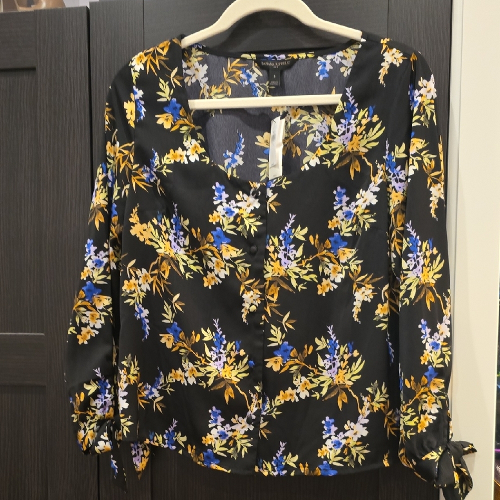 Banana Republic Floral Pattern Blouse